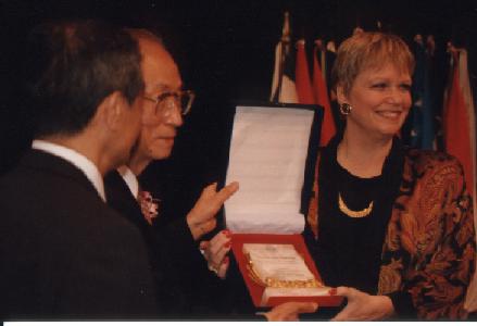 Maureen Regan receives an Award