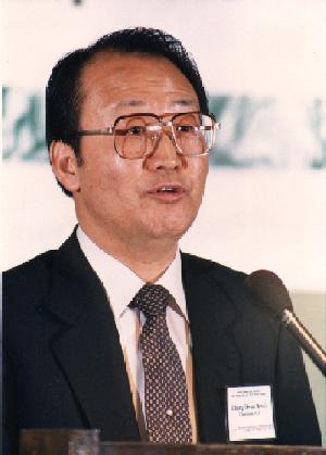 Chung Hwan Kwak